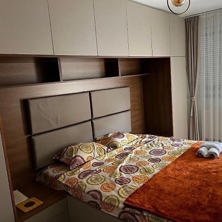 Elegant Apartment In City Centre Πρίστινα Εξωτερικό φωτογραφία