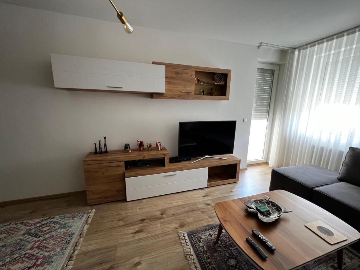 Elegant Apartment In City Centre Πρίστινα Εξωτερικό φωτογραφία